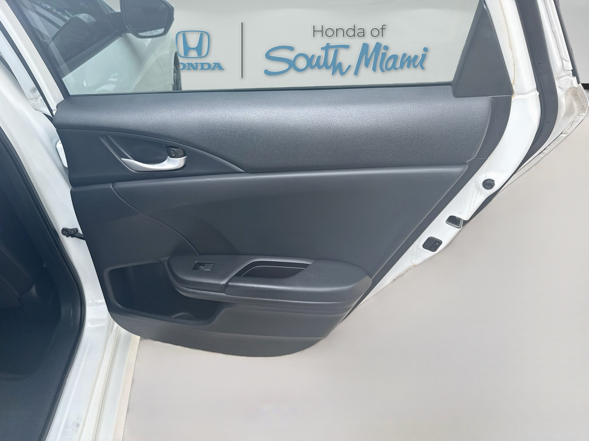 Used 2020 Platinum White Pearl Honda Sport image 29