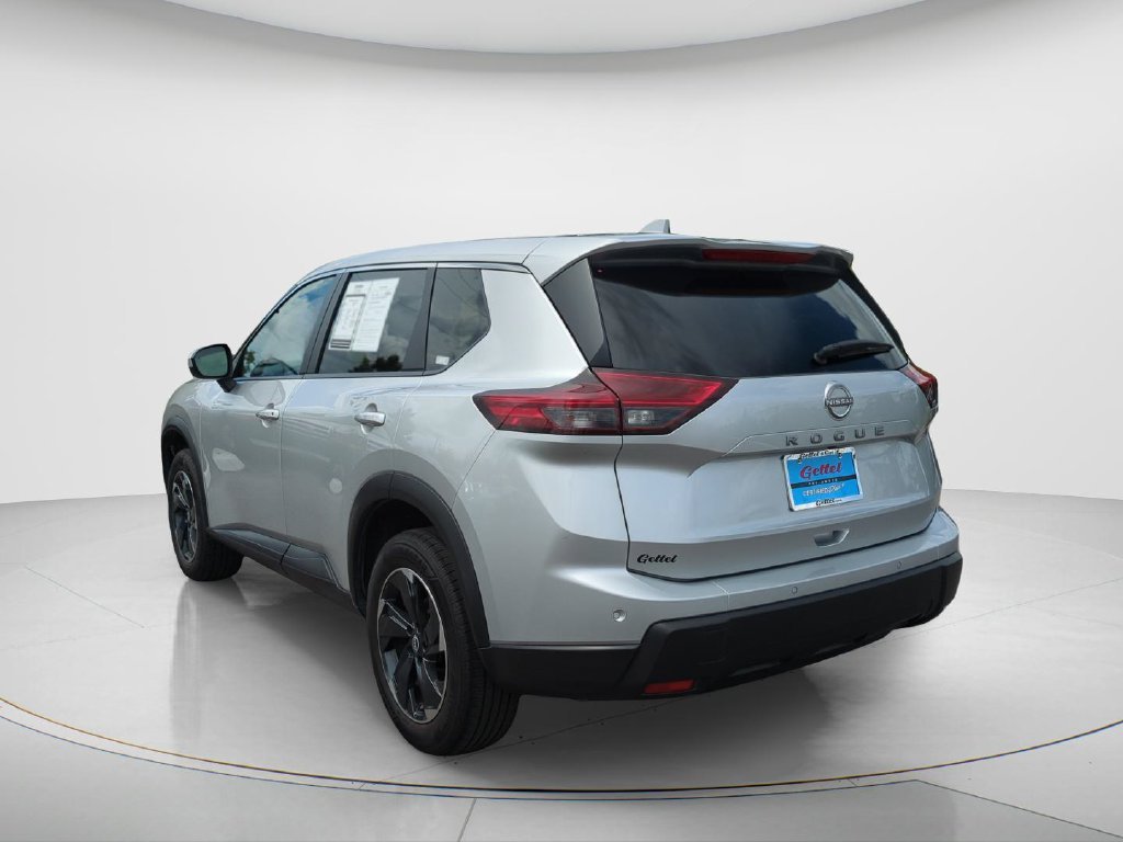 2025 Nissan Rogue SV - Photo 7