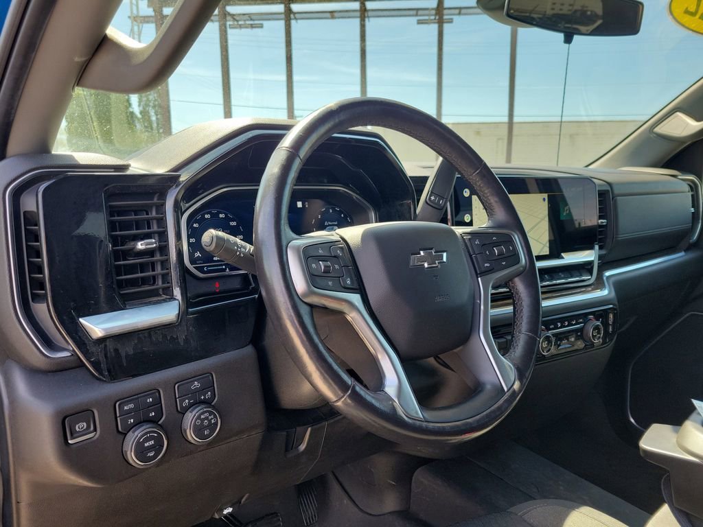 Used 2022 Glacier Blue Metallic Chevrolet RST image 21