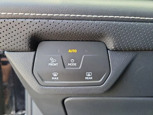 2024 Volkswagen Atlas SE w/Tech - Photo 26