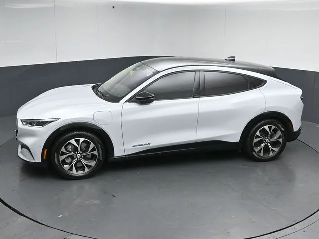 Certified Used 2023 White Metallic Ford Premium image 45