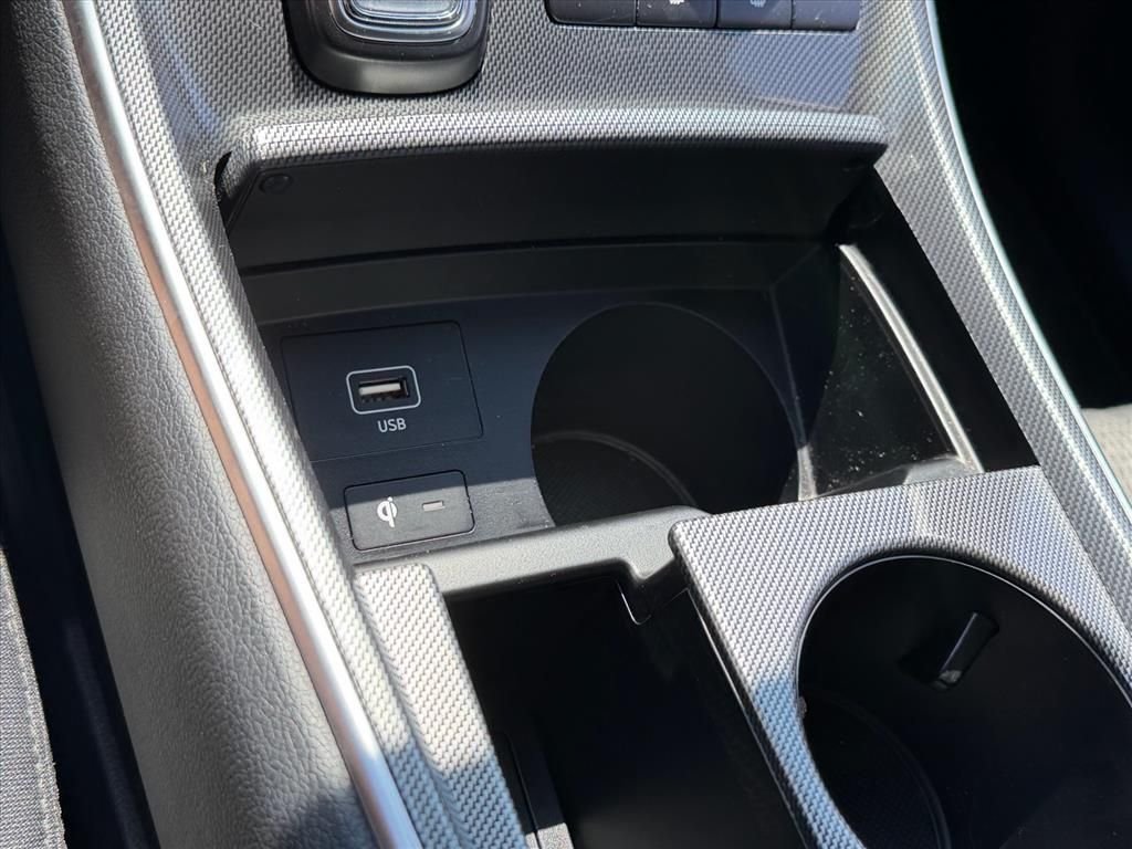 Used 2023 Silver Hyundai SEL image 24