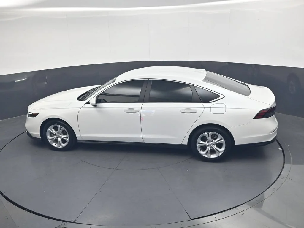 Certified Used 2024 Platinum White Pearl Honda LX image 63
