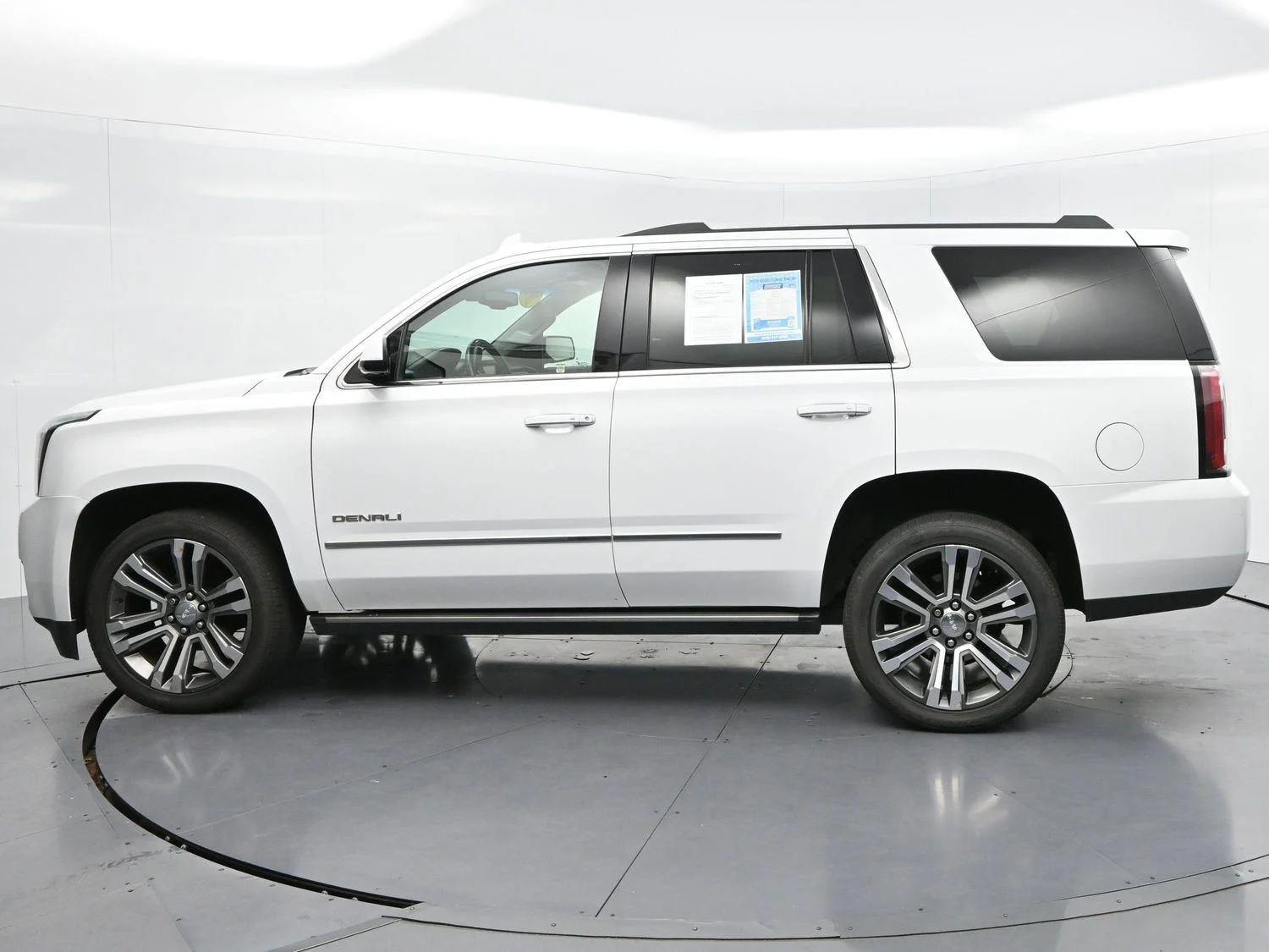 Used 2020 Summit White GMC Denali image 4