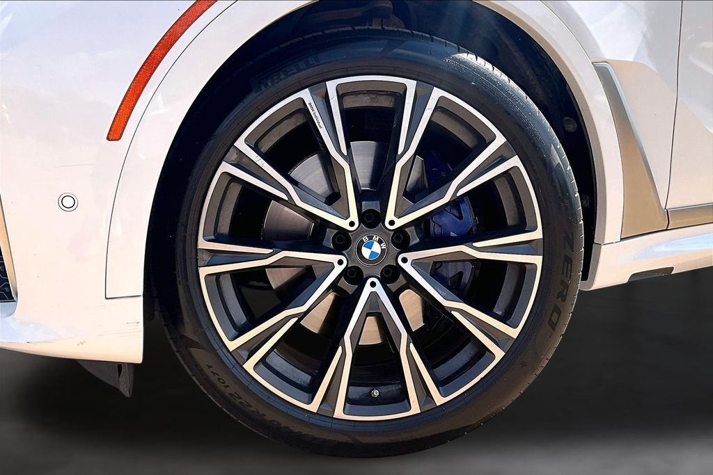 Used 2020 White BMW M50i image 8