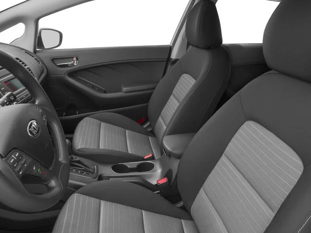 Used 2016 Silky Silver Kia LX image 12