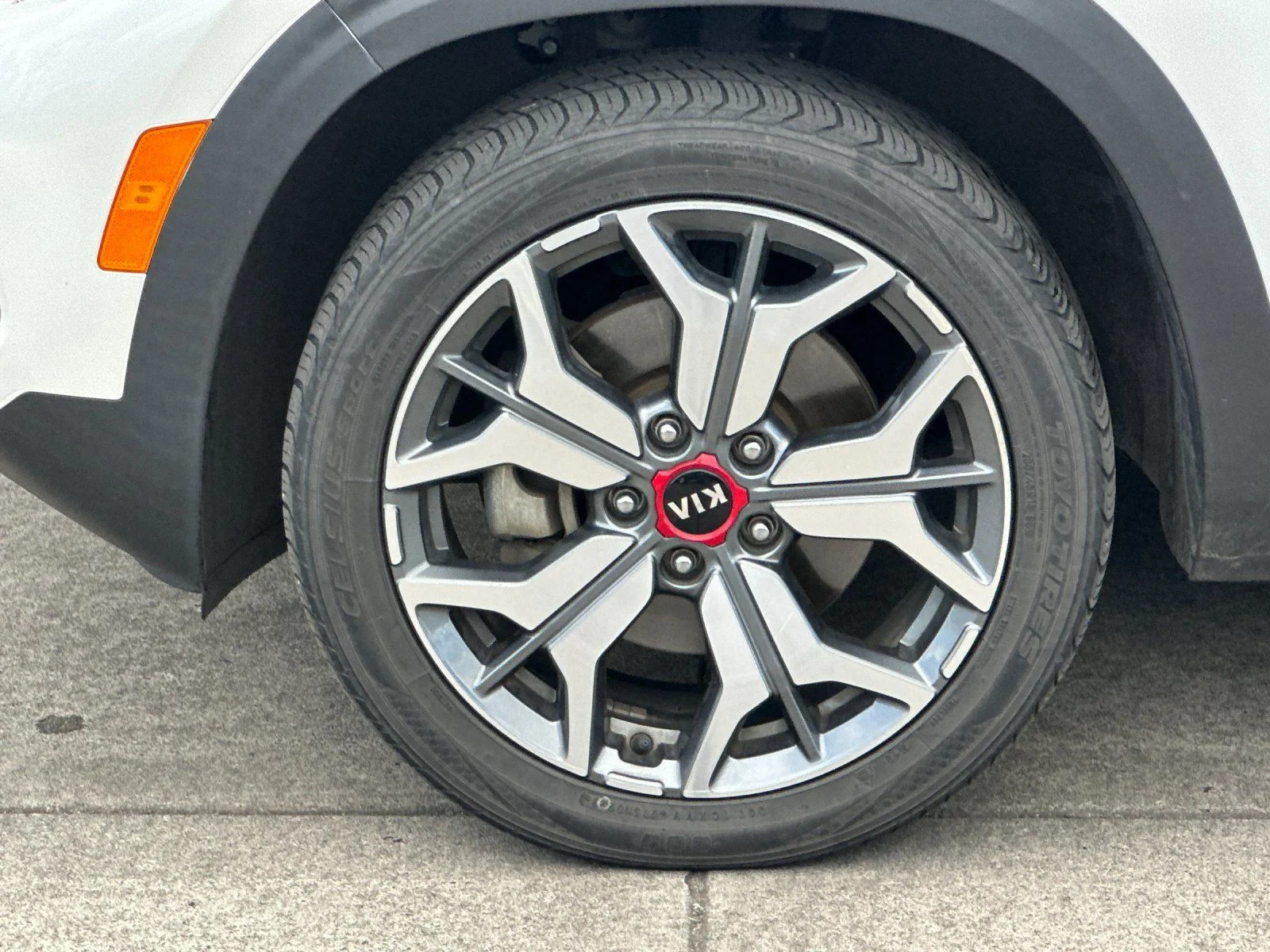 Used 2021 Snow White Pearl Kia SX image 23