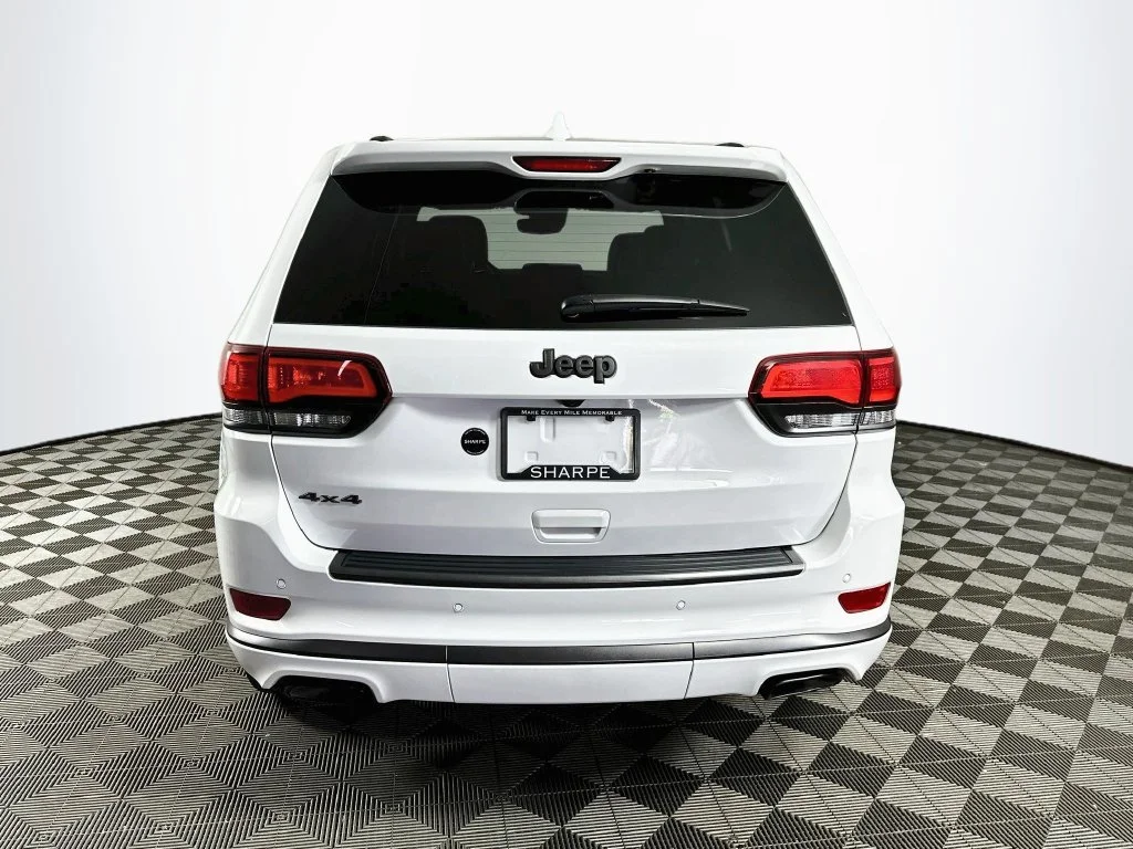 Used 2018 Bright White Clearcoat Jeep High Altitude image 6