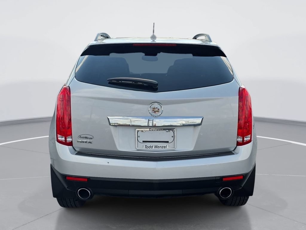 Used 2011 RADIANT SILVER METALLIC Cadillac Base image 5