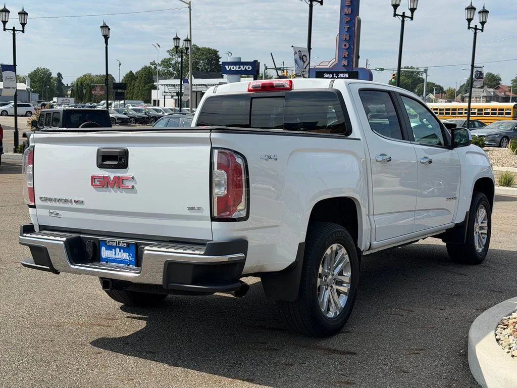 Used 2018 White GMC SLT image 4
