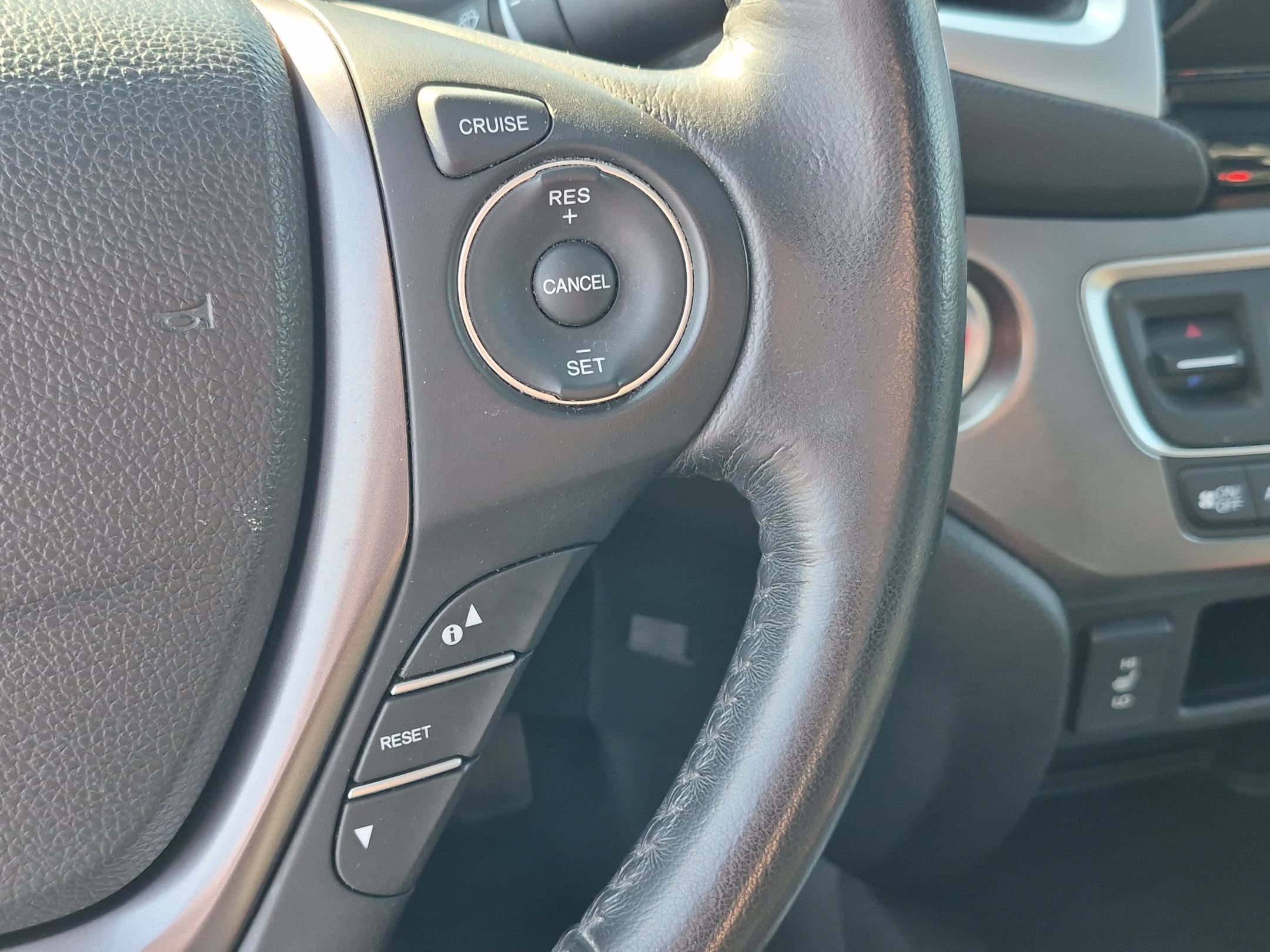 Used 2019 Modern Steel Metallic Honda RTL-T image 19