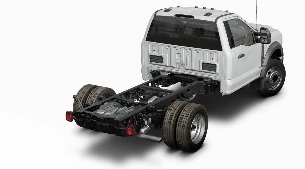 New 2023 White Ford XLT image 44