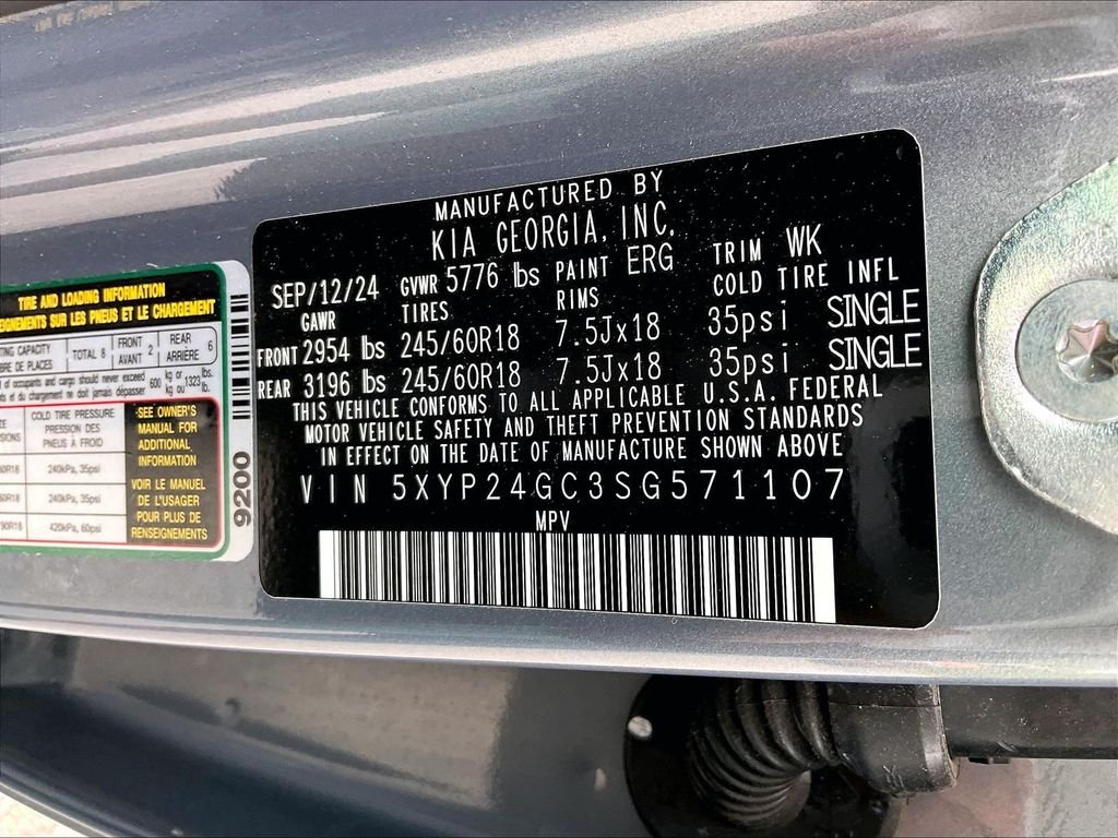 Used 2025 Everlasting Silver Kia LX image 31