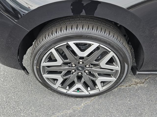 New 2026 Agate Black Metallic Ford Platinum image 10