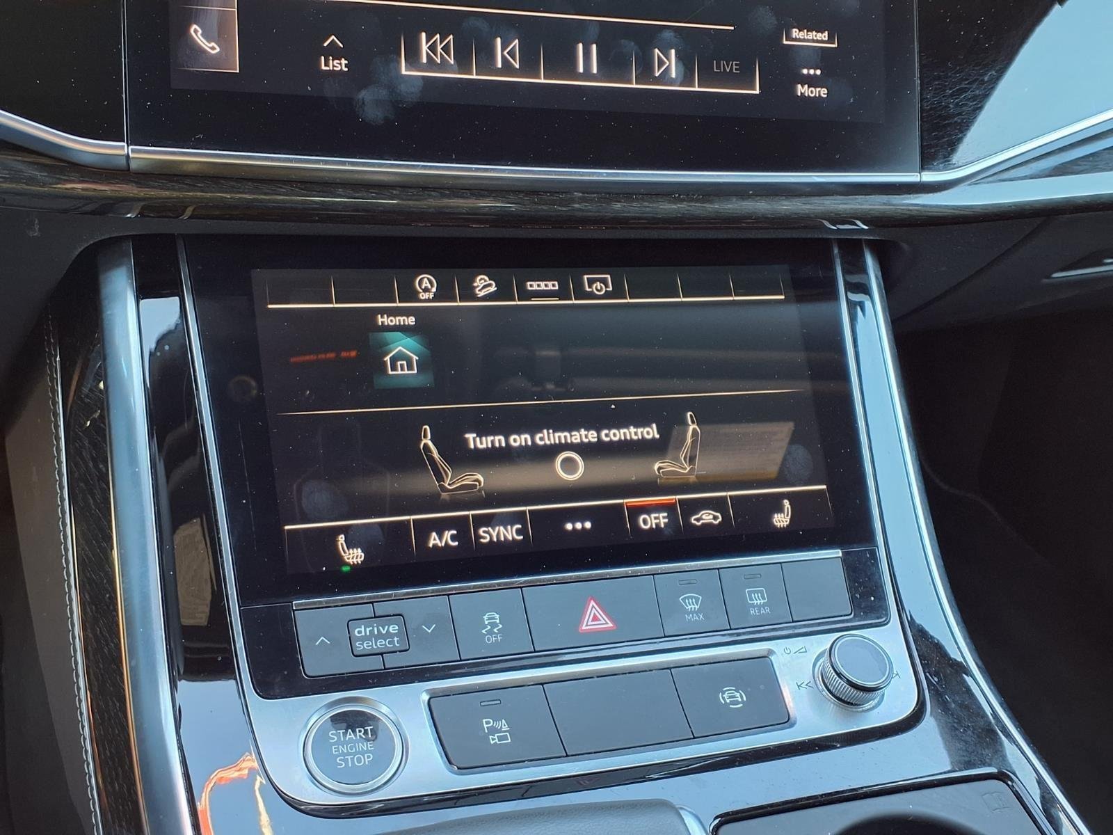 Used 2025 Carrara White AUDI  image 5