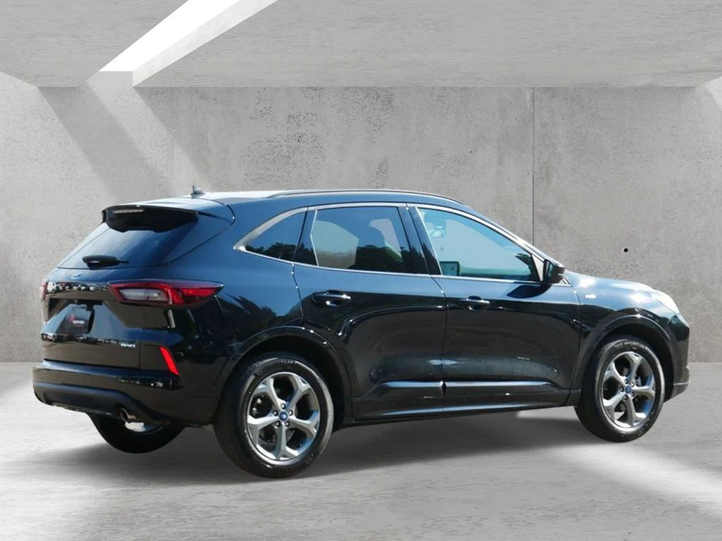 Used 2023 Black Ford ST-Line Select image 3