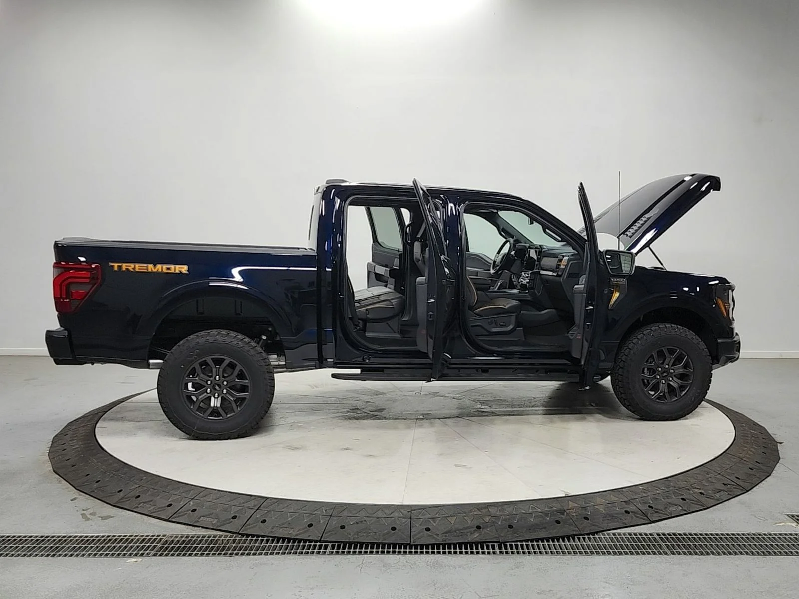 New 2026 Blue Ford Tremor image 16