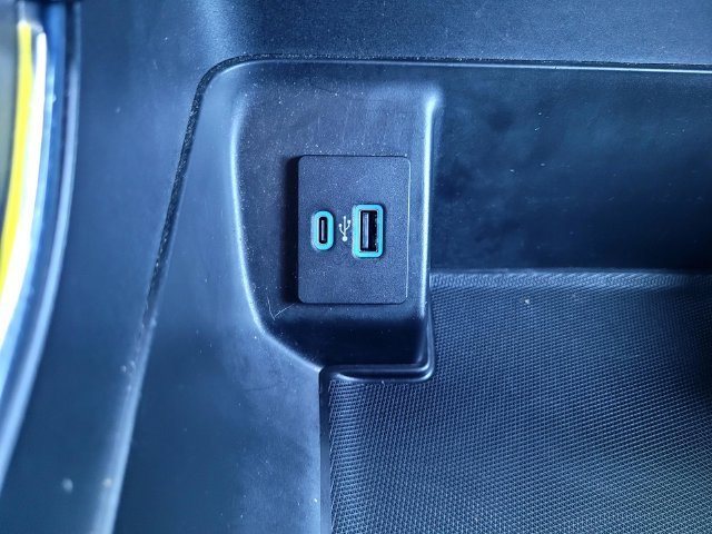 Used 2022 White Ford XL image 19