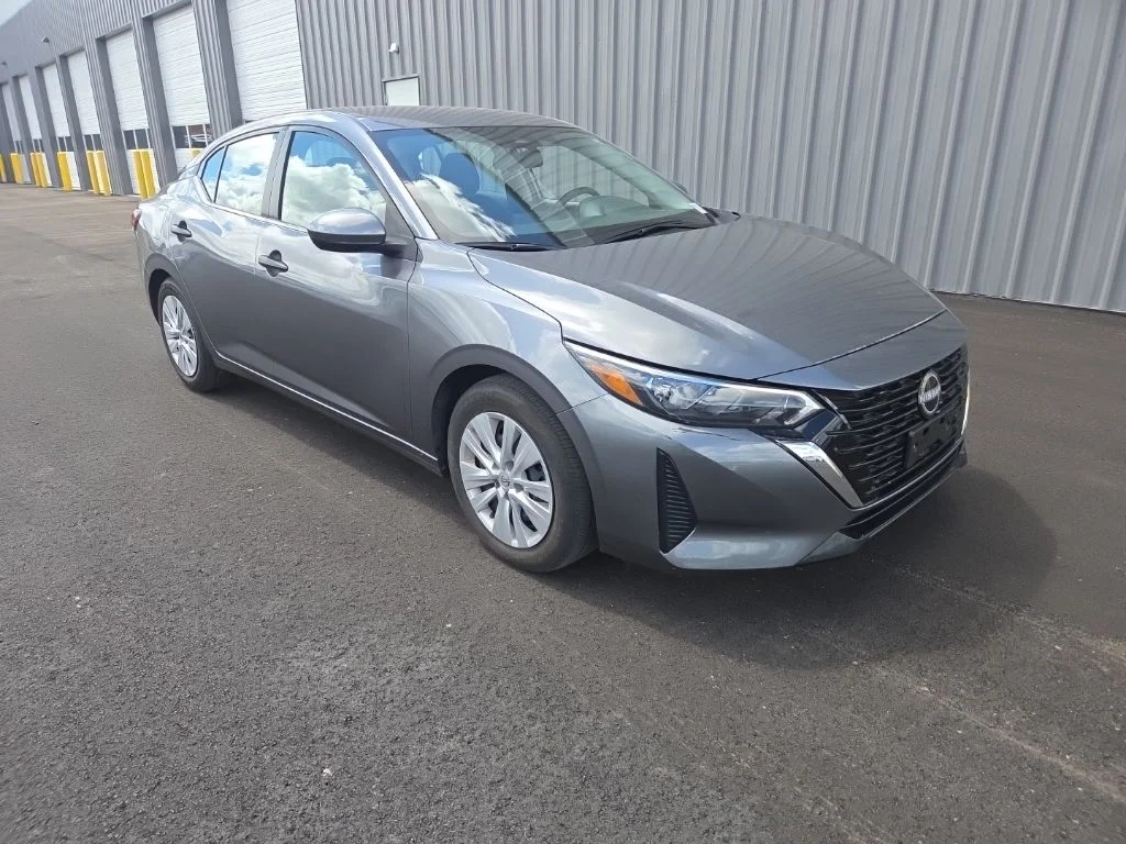 Used 2025 Gray Nissan S image 22