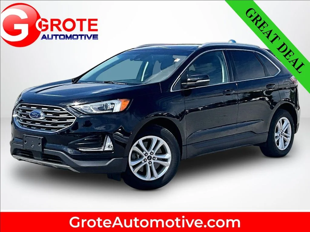 Used 2019 Black Ford SEL image 1