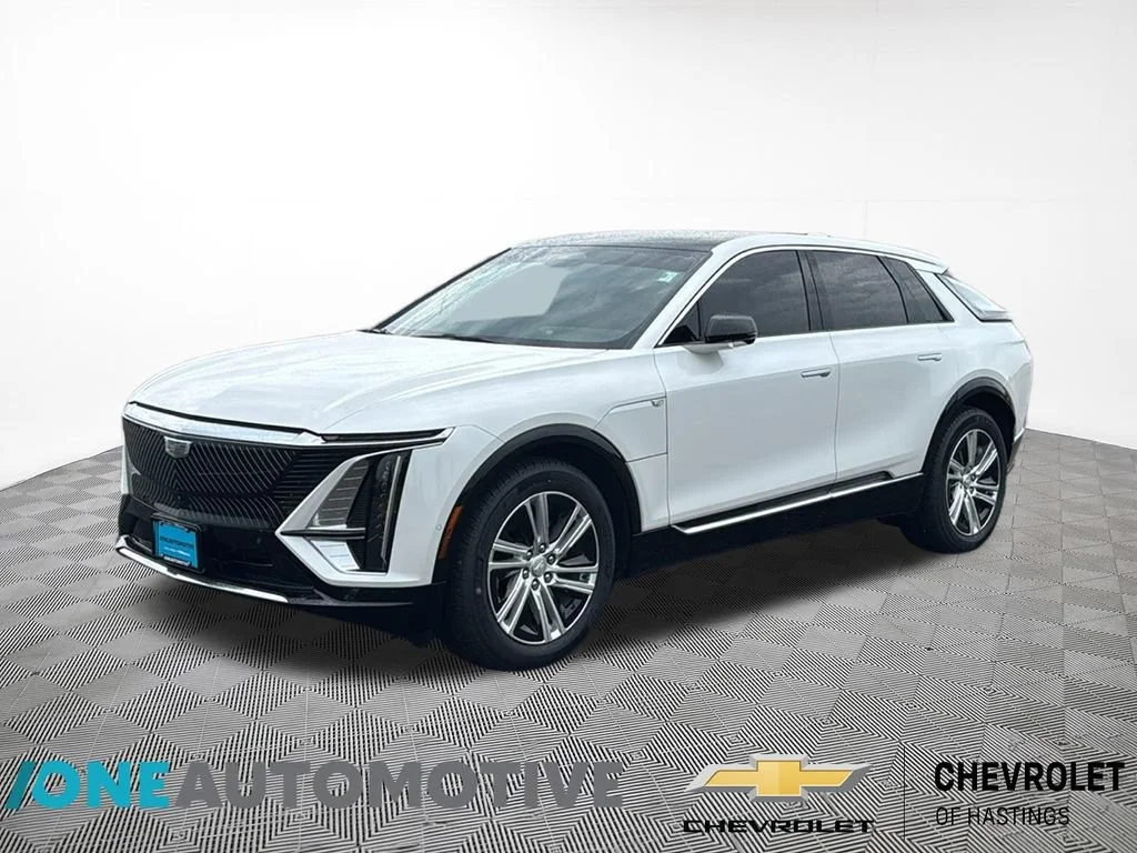 Used 2024 Crystal White Tricoat Cadillac Tech image 1