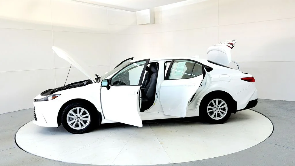 Used 2025 White Toyota LE image 10