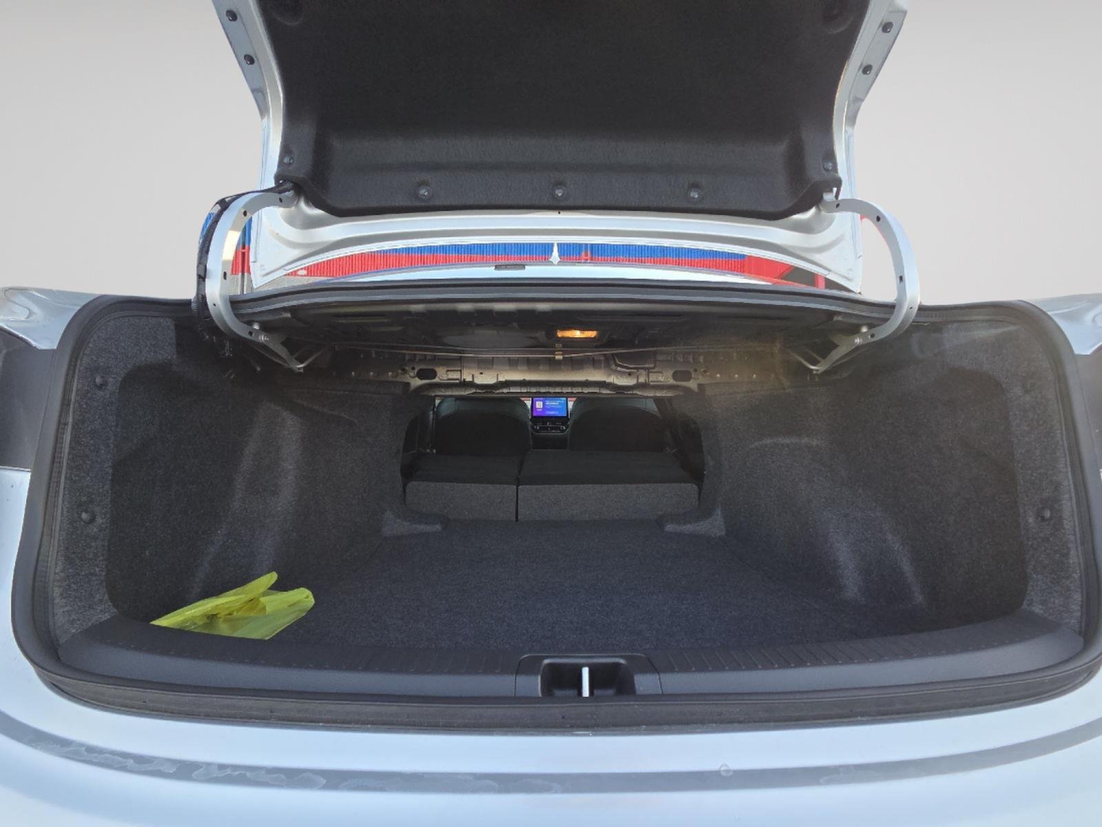 2026 Toyota Corolla XSE - Photo 13