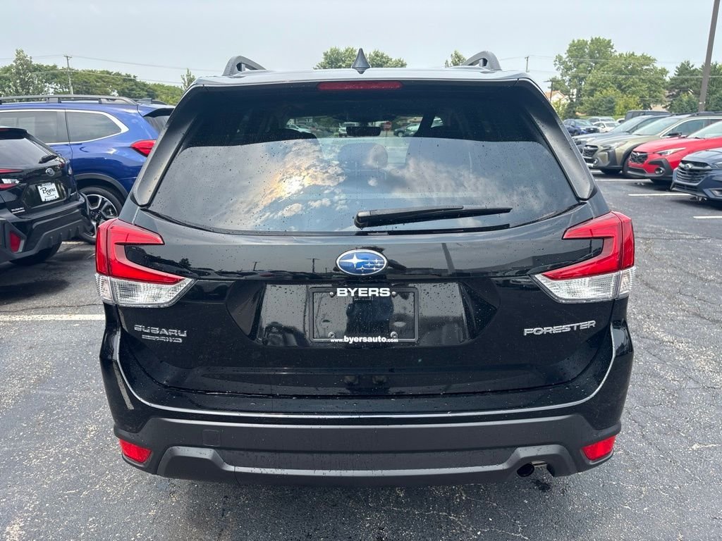 Used 2023 Black Subaru Premium image 4