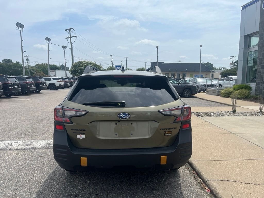 Used 2025 Green Subaru Wilderness image 5