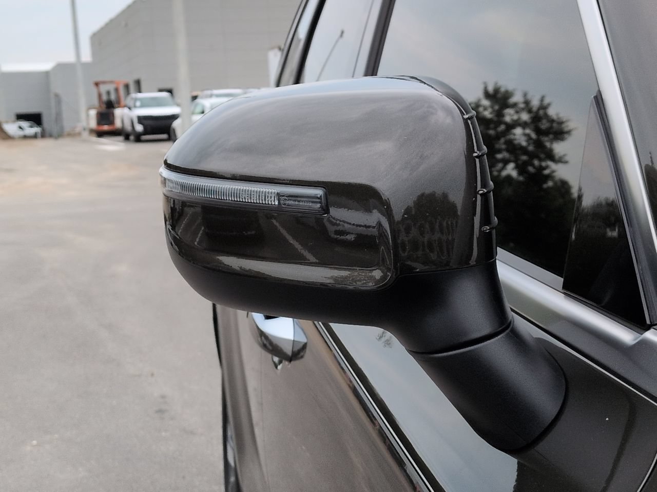 Certified Used 2022 Dark Moss Kia S image 12