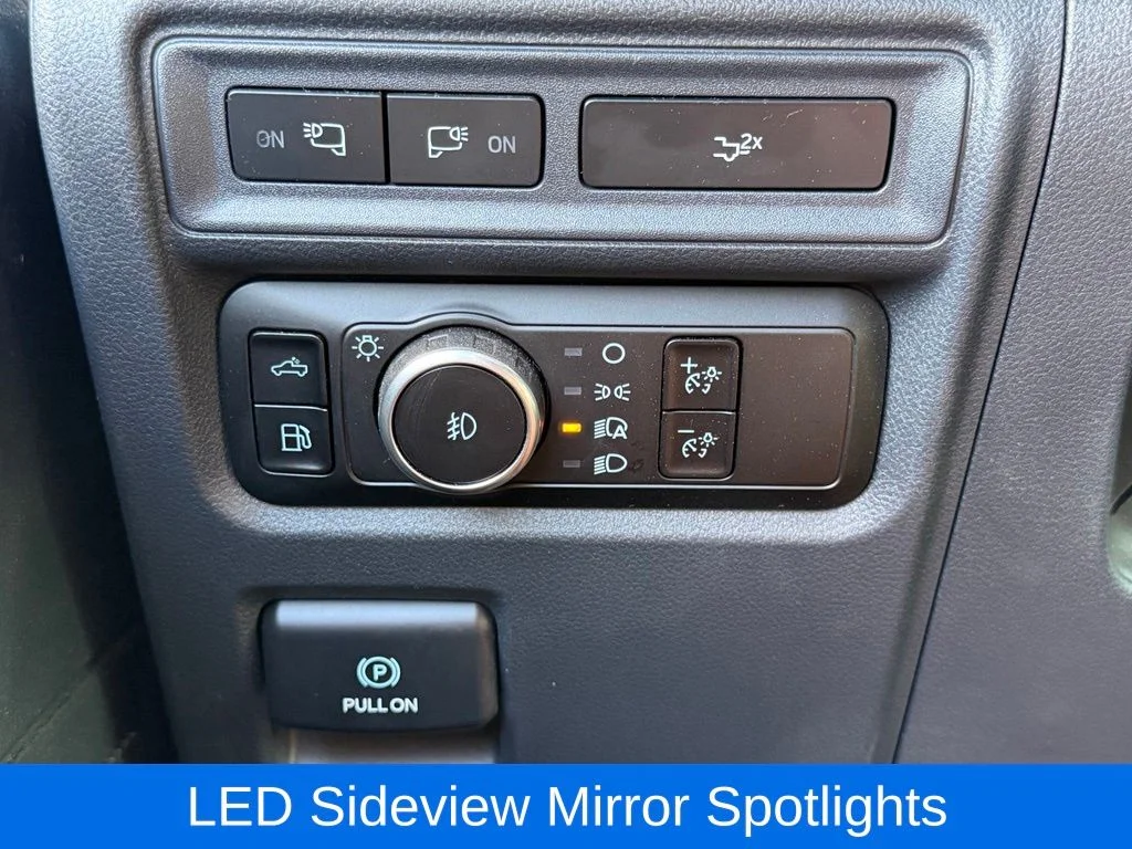 Used 2023 Black Ford XLT image 34