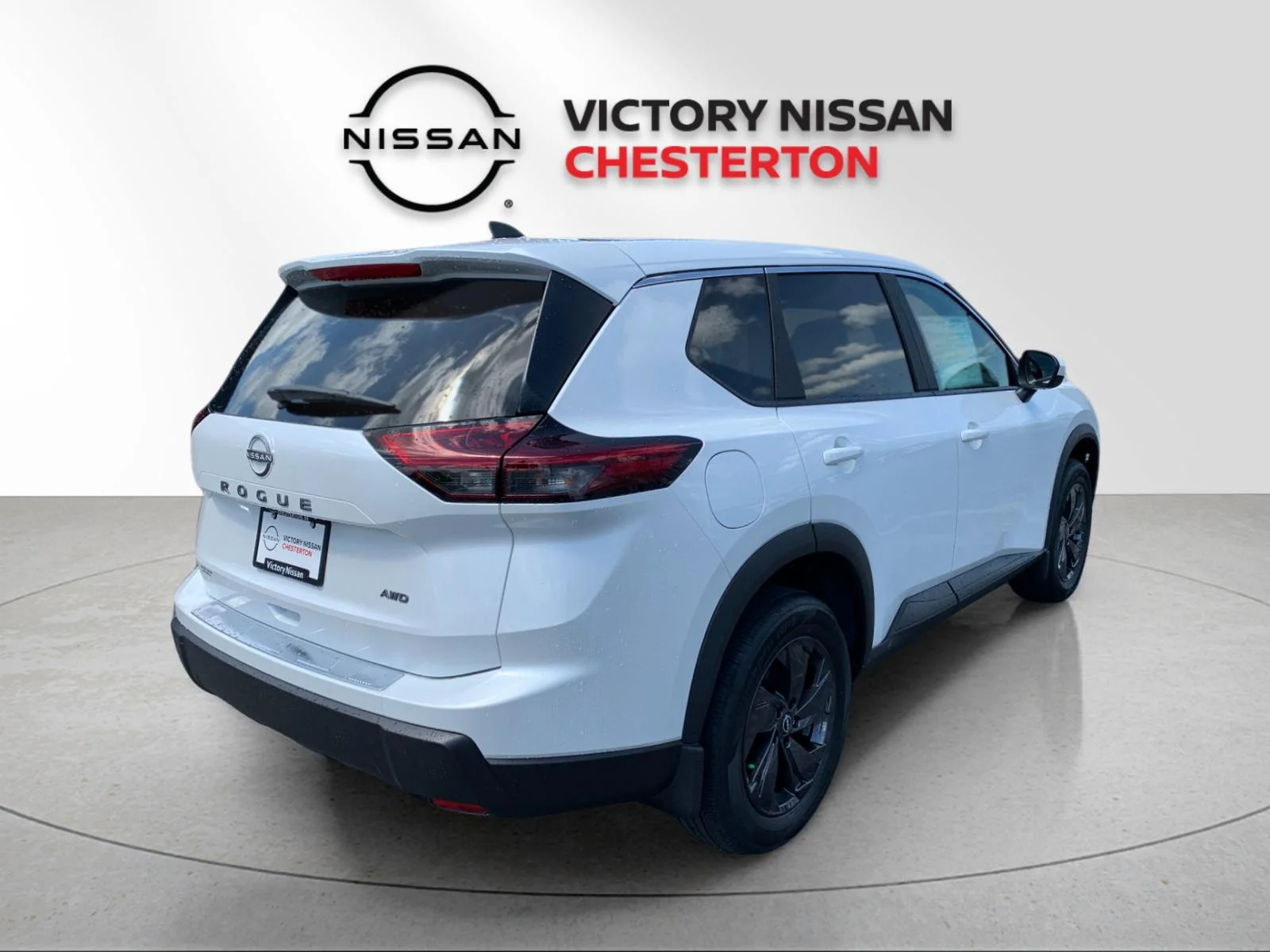 New 2026 Everest White Pearl TriCoat Nissan SV image 7