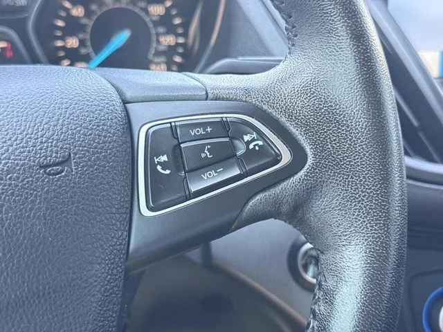 Used 2019 Blue Ford SEL image 21
