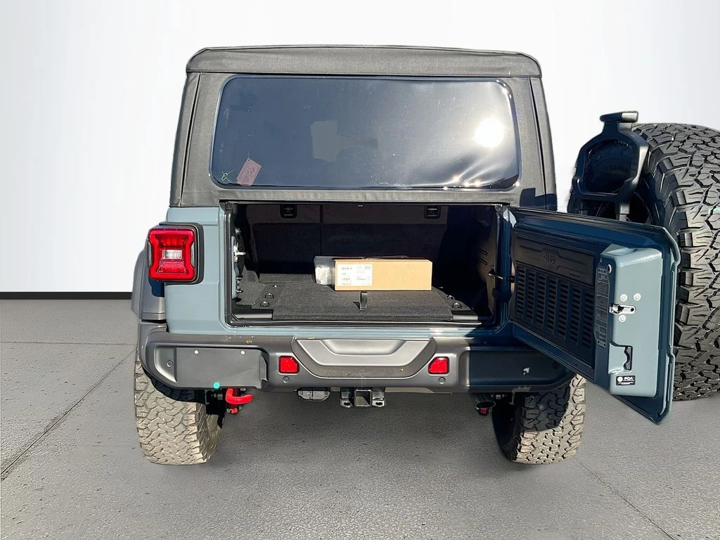 New 2026 Anvil Clearcoat Jeep Rubicon image 24