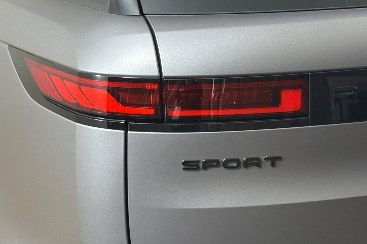 Used 2025 VELOCITY BLUE SV Land Rover Autobiography image 27