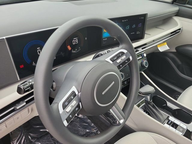 New 2026 Black Hyundai SEL FWD image 18