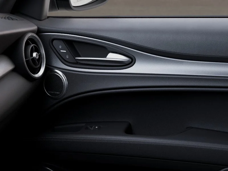 New 2025 Red Alfa Romeo Base image 52