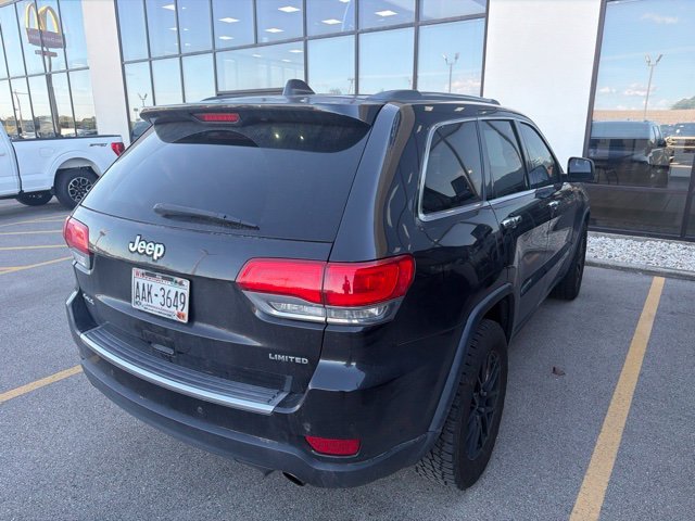 Used 2015 Brilliant Black Crystal Pearlcoat Jeep Limited image 3