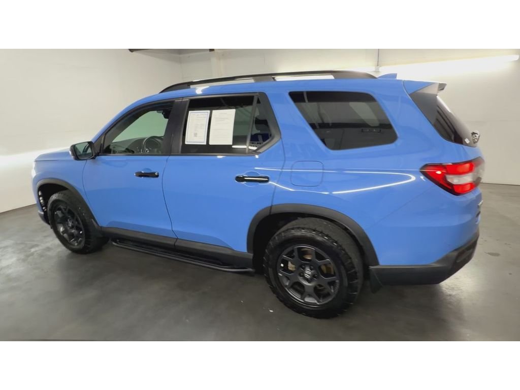 Used 2025 Diffused Sky Pearl Honda TrailSport image 6