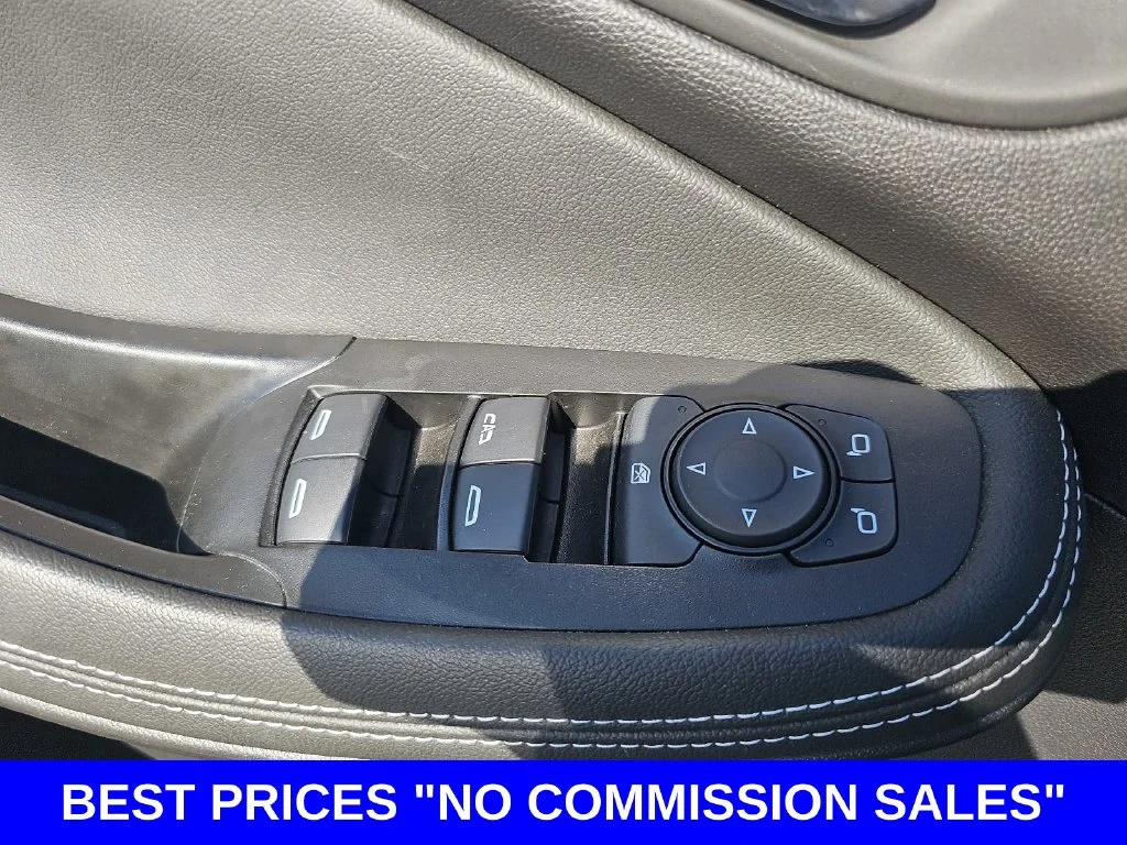 Used 2024 Blue Buick Avenir image 28