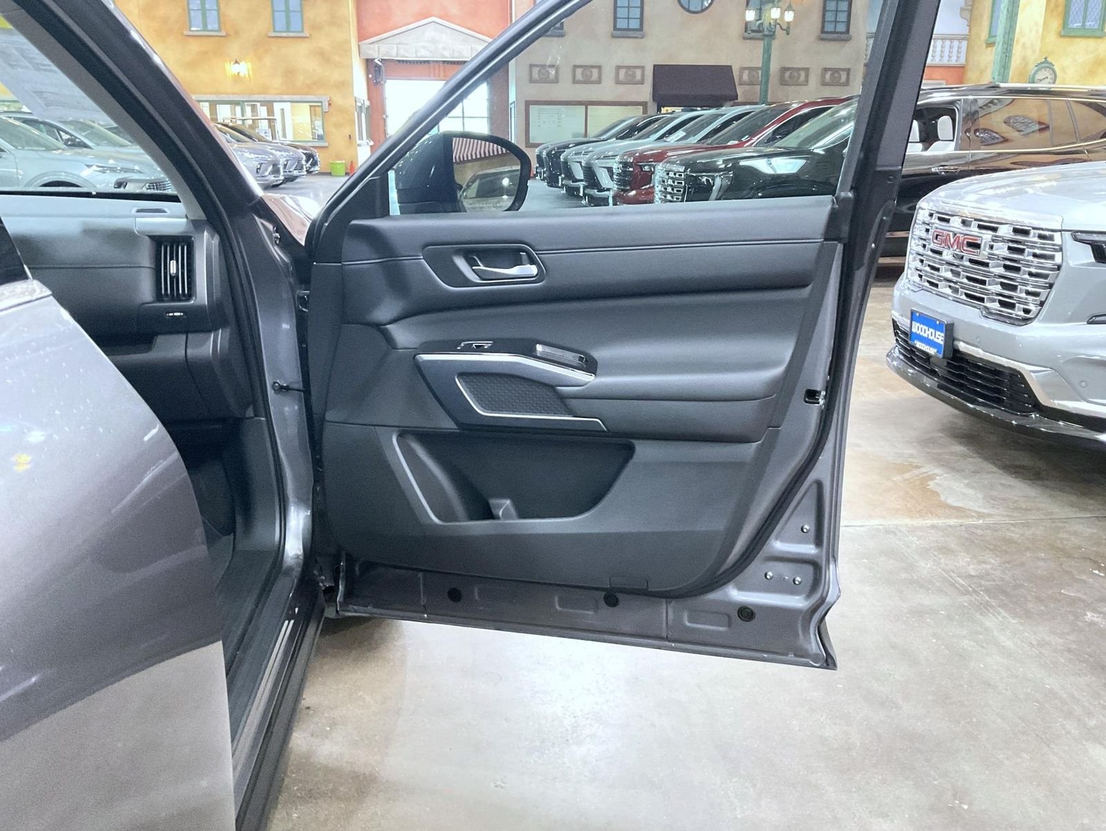 Used 2024 Gray Nissan SL image 16