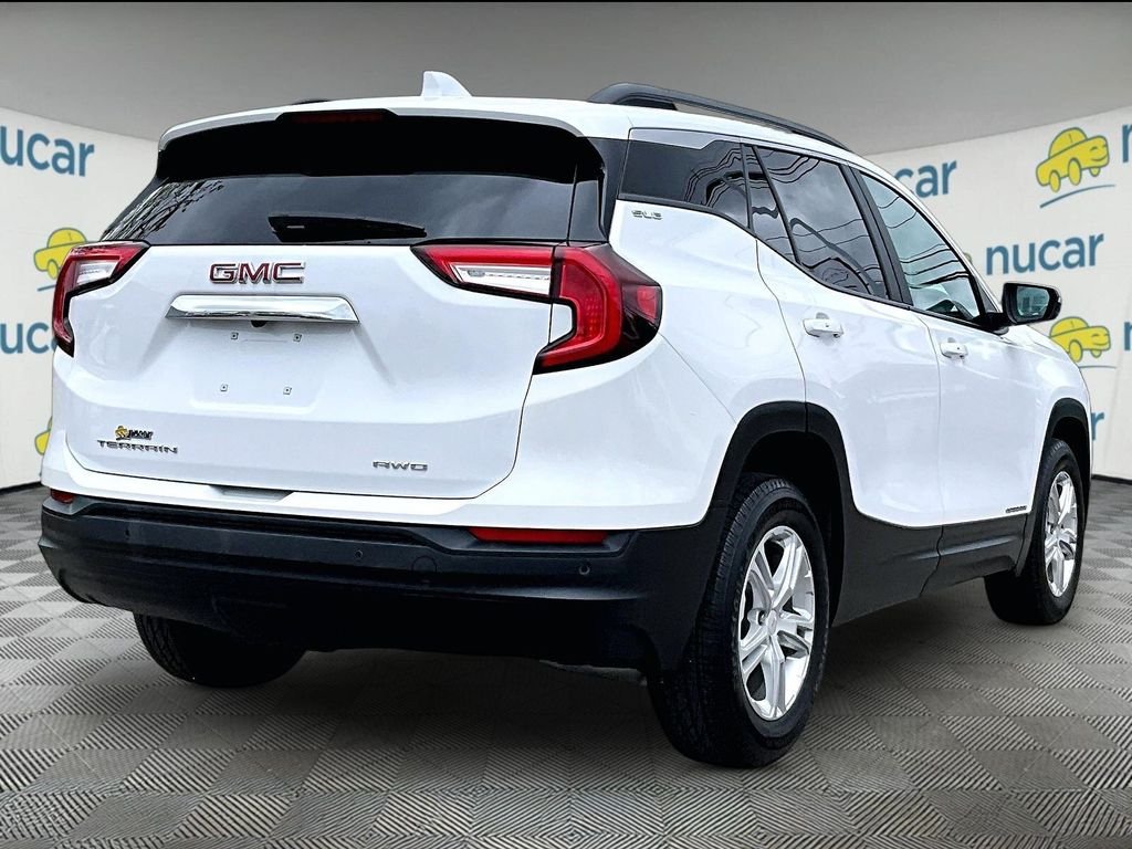 Used 2023 White GMC SLE image 6