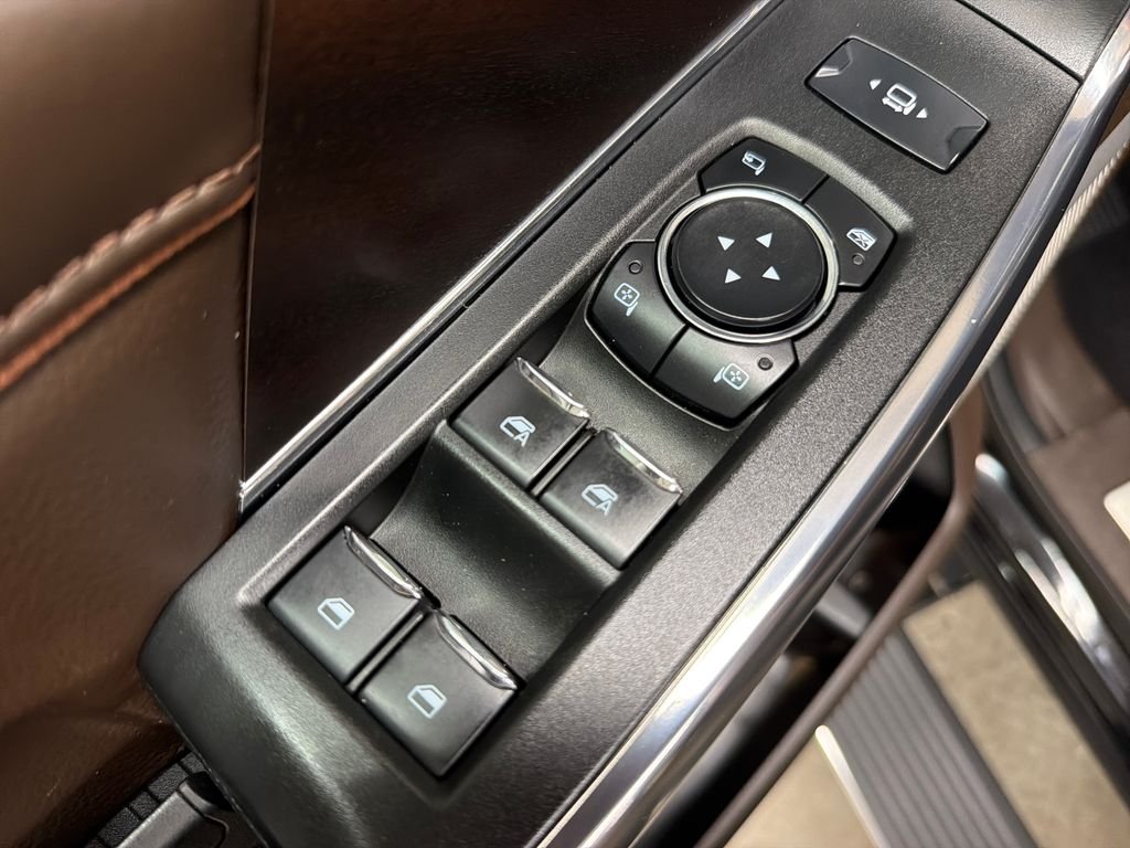 Used 2025 Black Ford King Ranch image 17