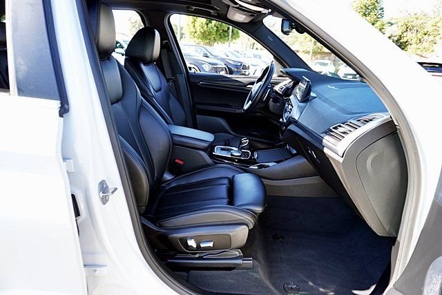 Used 2023 White BMW xDrive30i image 11