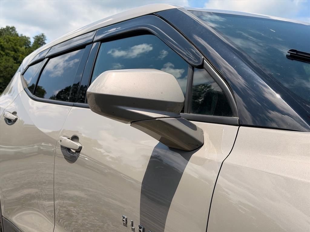 Used 2021 Gray Chevrolet LT image 10