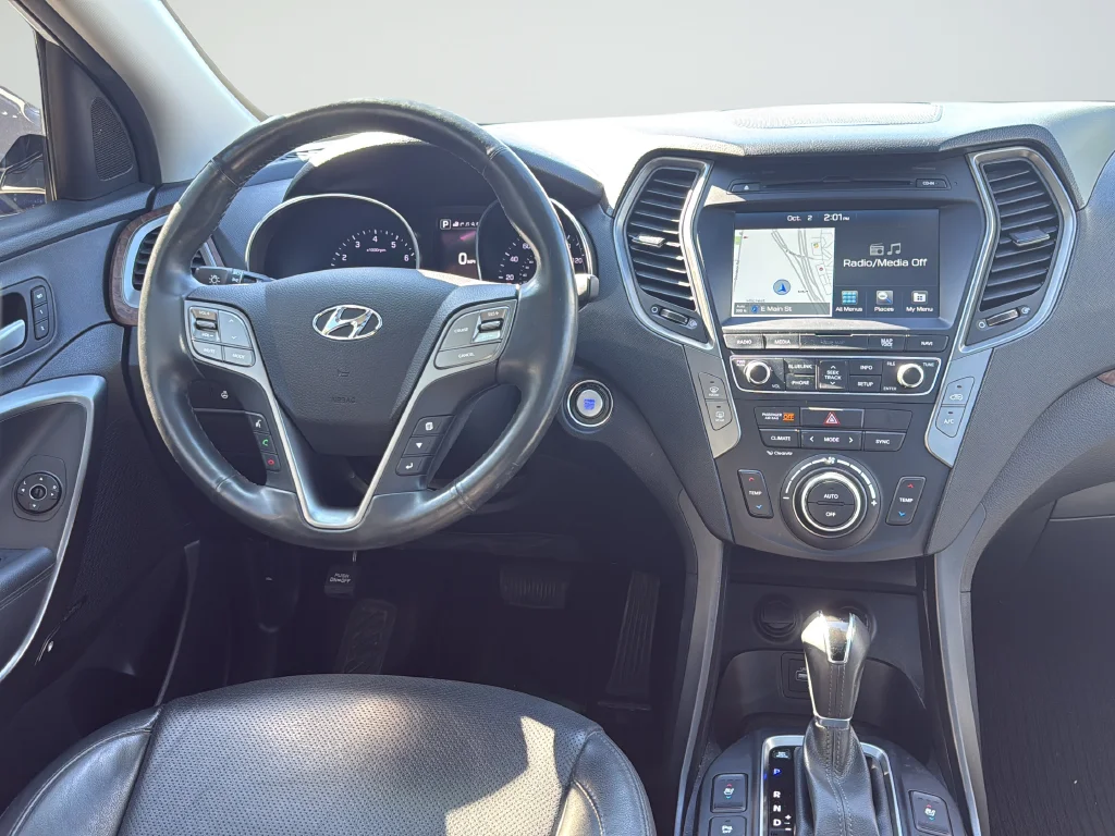 Used 2018 White Hyundai 2.0T Ultimate image 11