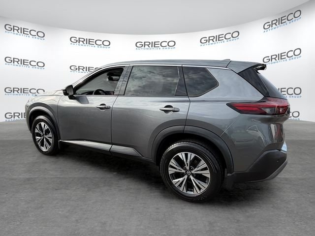 Used 2021 Gray Nissan SV image 5