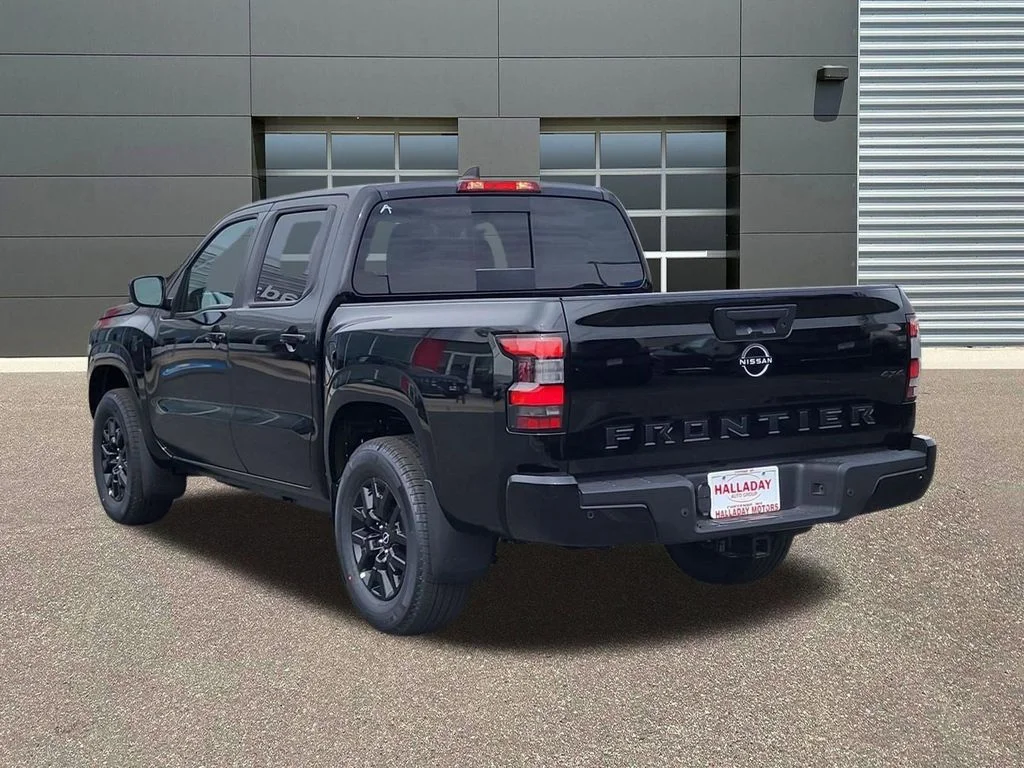 New 2026 Super Black Nissan Crew Cab SV image 4