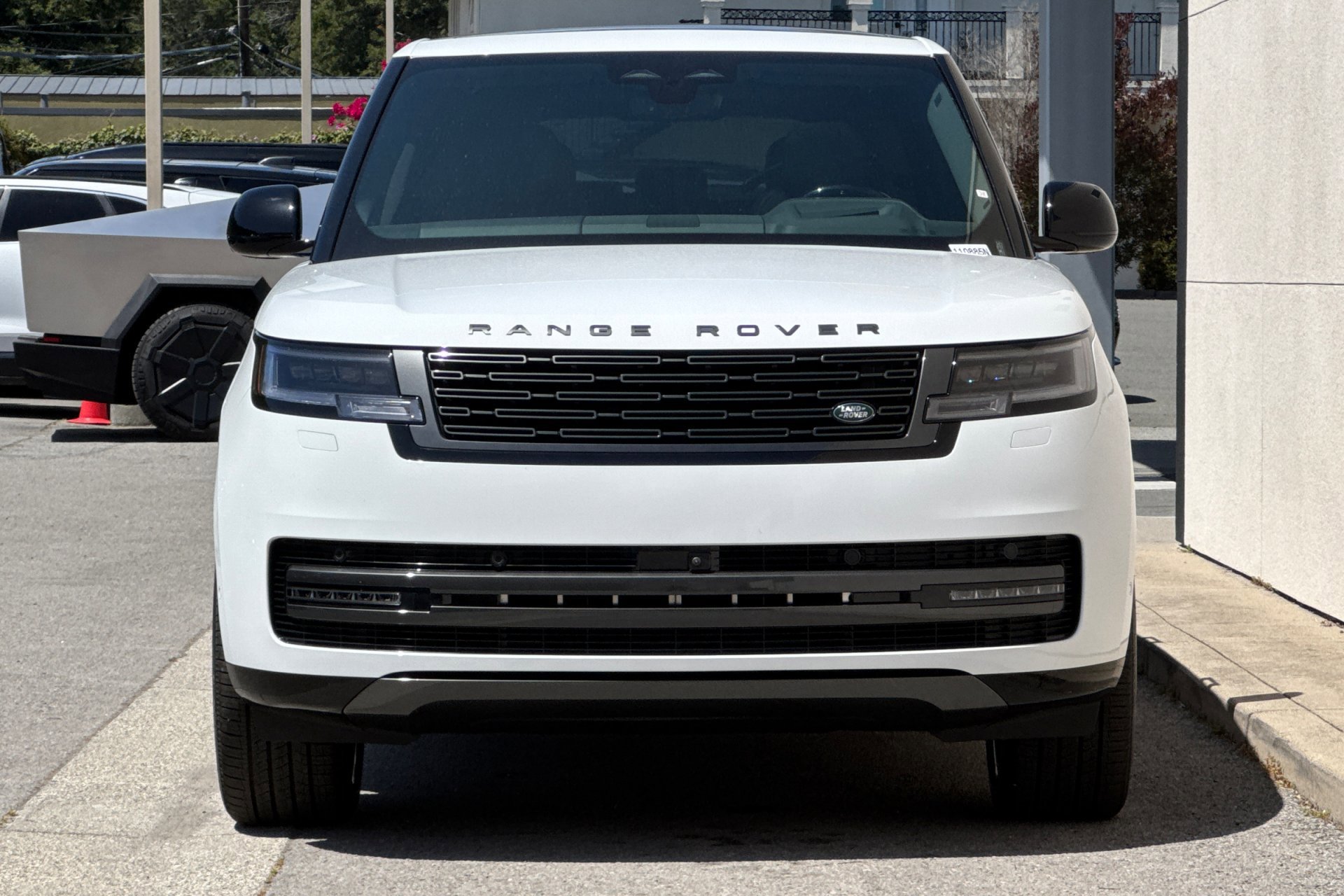 2026 Land Rover Range Rover SE - Photo 10