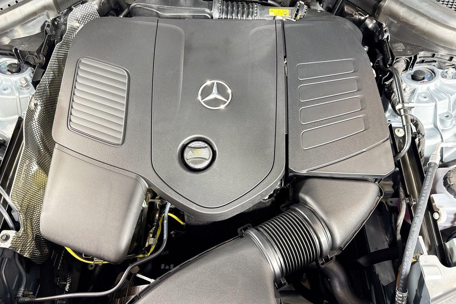 New 2026 Cirrus Silver Metallic Mercedes-Benz GLC 300 image 28